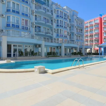 شقة Sunny Dream Family ساني بيتش